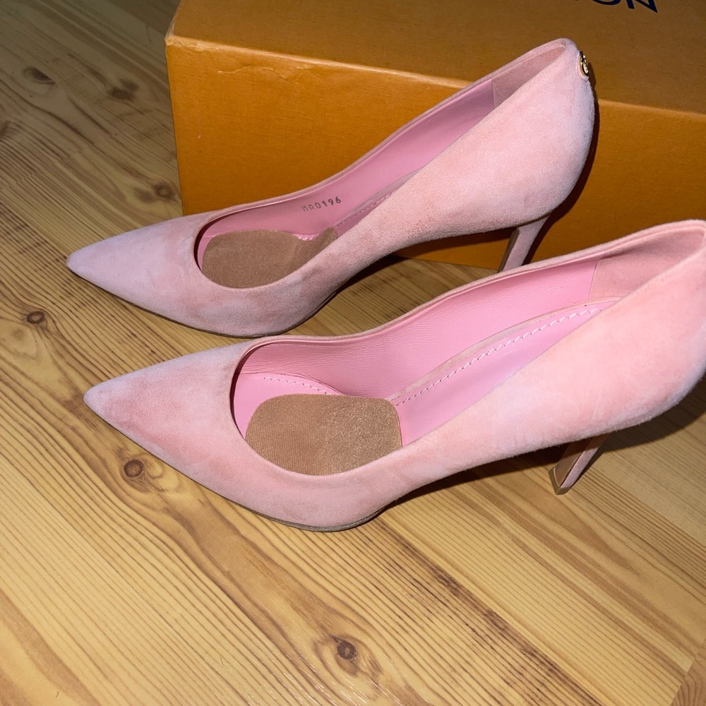 Louis Vuitton Pumps - Picture 7 of 11